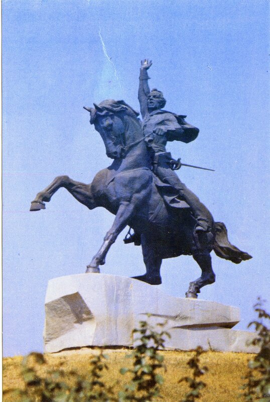  Памятник А.В. Суворову